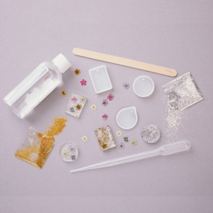 Simply Make Resin Jewellery Kit